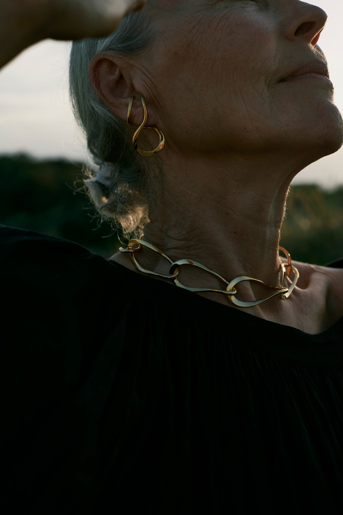 Velloa single earring