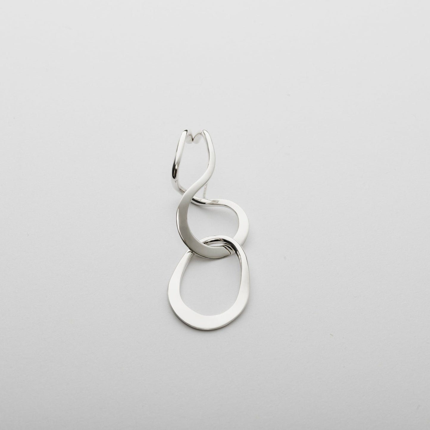 Velloa single earring