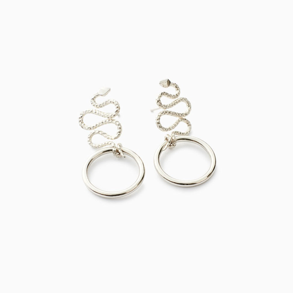 ayida earrinngs in silver, packshot for sarah vankaster jewelry, from serpent collection