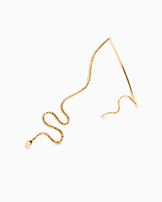 Single earring Chai in Vermeil, packshot for sarah vankaster jewelry, serpent collection