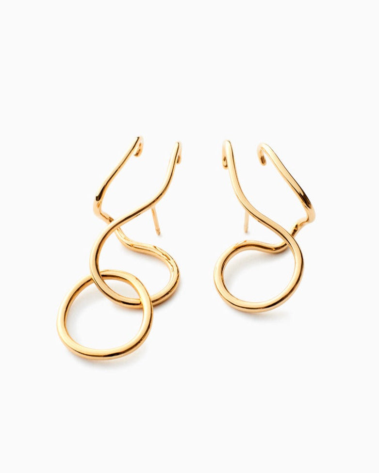 Makara Earrings in Vermeil, packshot, Sarah Vankaster Handmade Jewelry, Flow Collection