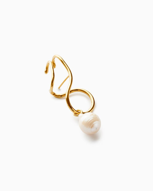Sarah Vankaster Jewelry, Makara, boucle d'oreille unique avec perle, collection flow, fait à la main