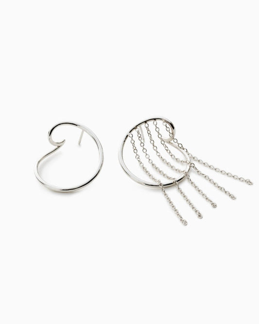 Plitvice Chains Earrings in Silver, packshot, Sarah Vankaster Handmade Jewelry, Flow Collection