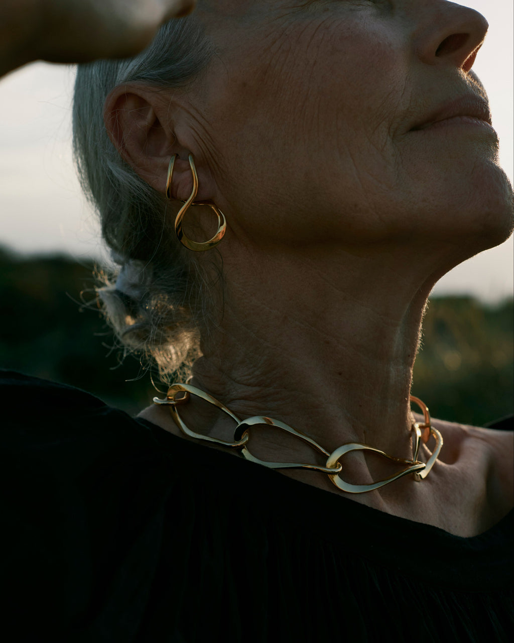 Velloa single earring