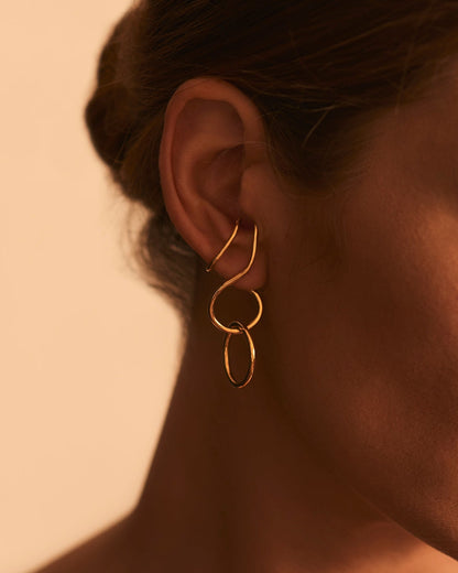 Makara single earring