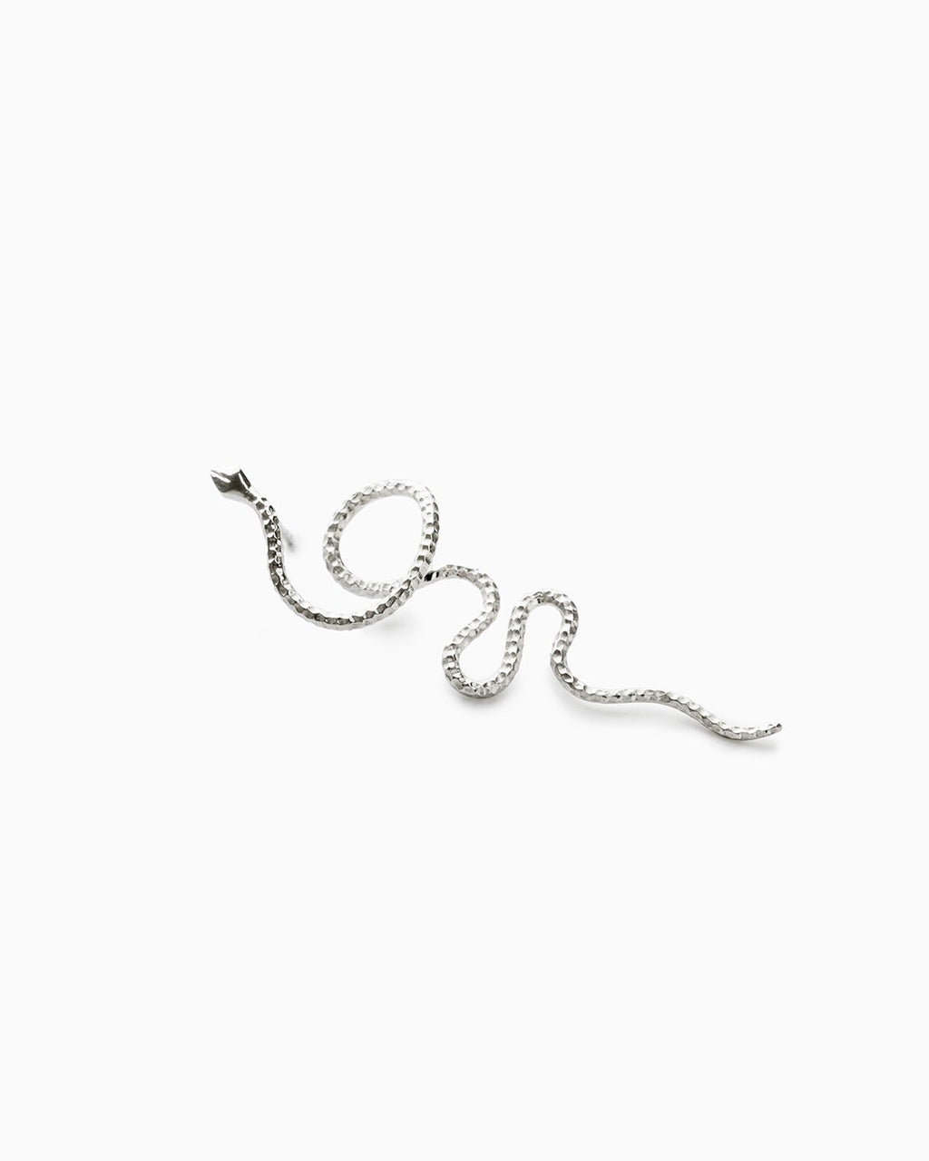 Sarah Vankaster Jewelry boucle d'oreille Ananta unique serpent en argent faite à la main à Bruxelles