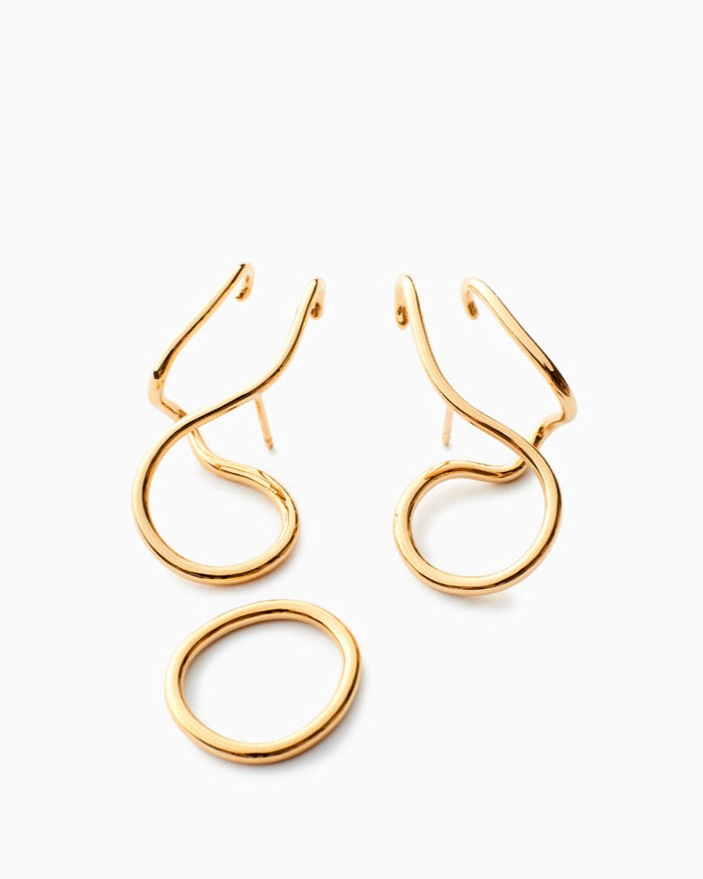 Makara Earrings in Vermeil, packshot, Sarah Vankaster Handmade Jewelry, Flow Collection