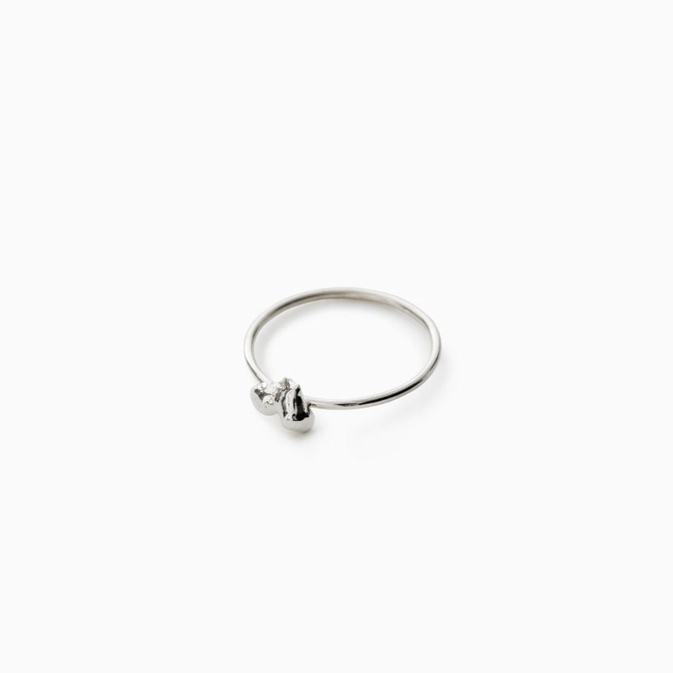 Mini Pepite Ring in Silver, packshot, Sarah Vankaster Handmade Jewelry, Erosion Collection