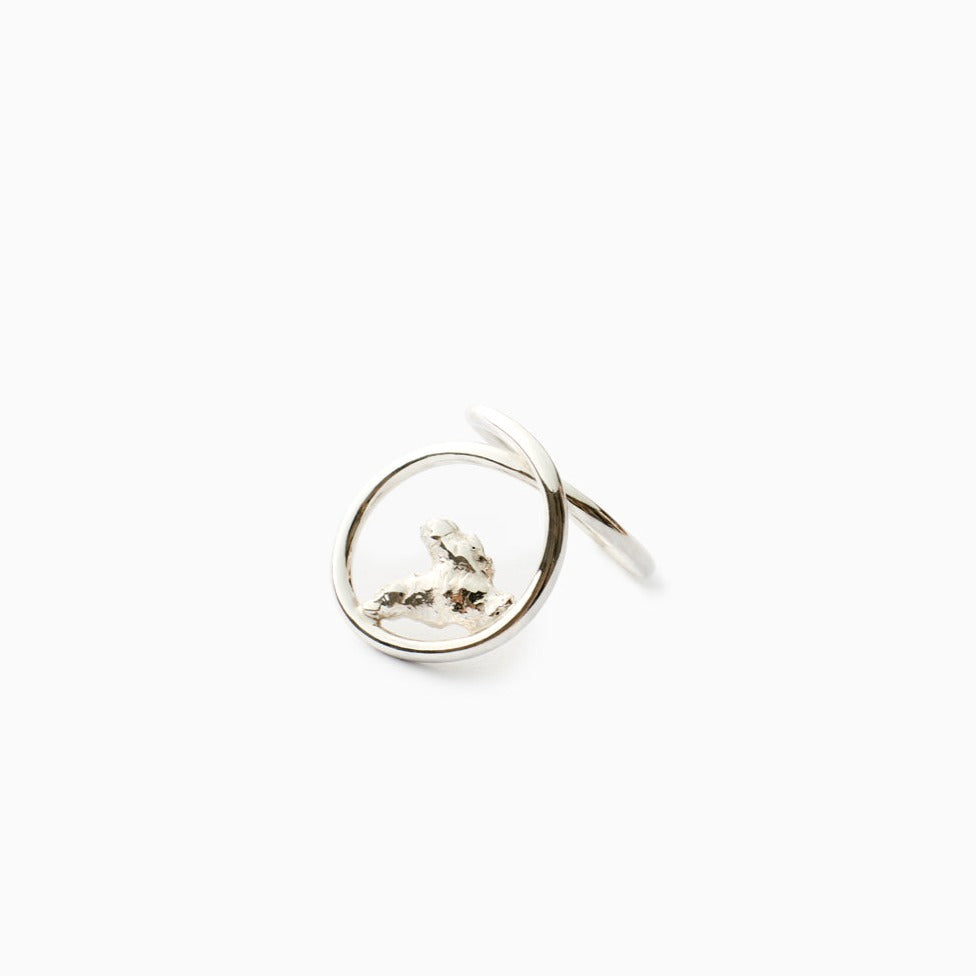 Pepite I Ring  in Silver, packshot, Sarah Vankaster Handmade Jewelry, Erosion Collection