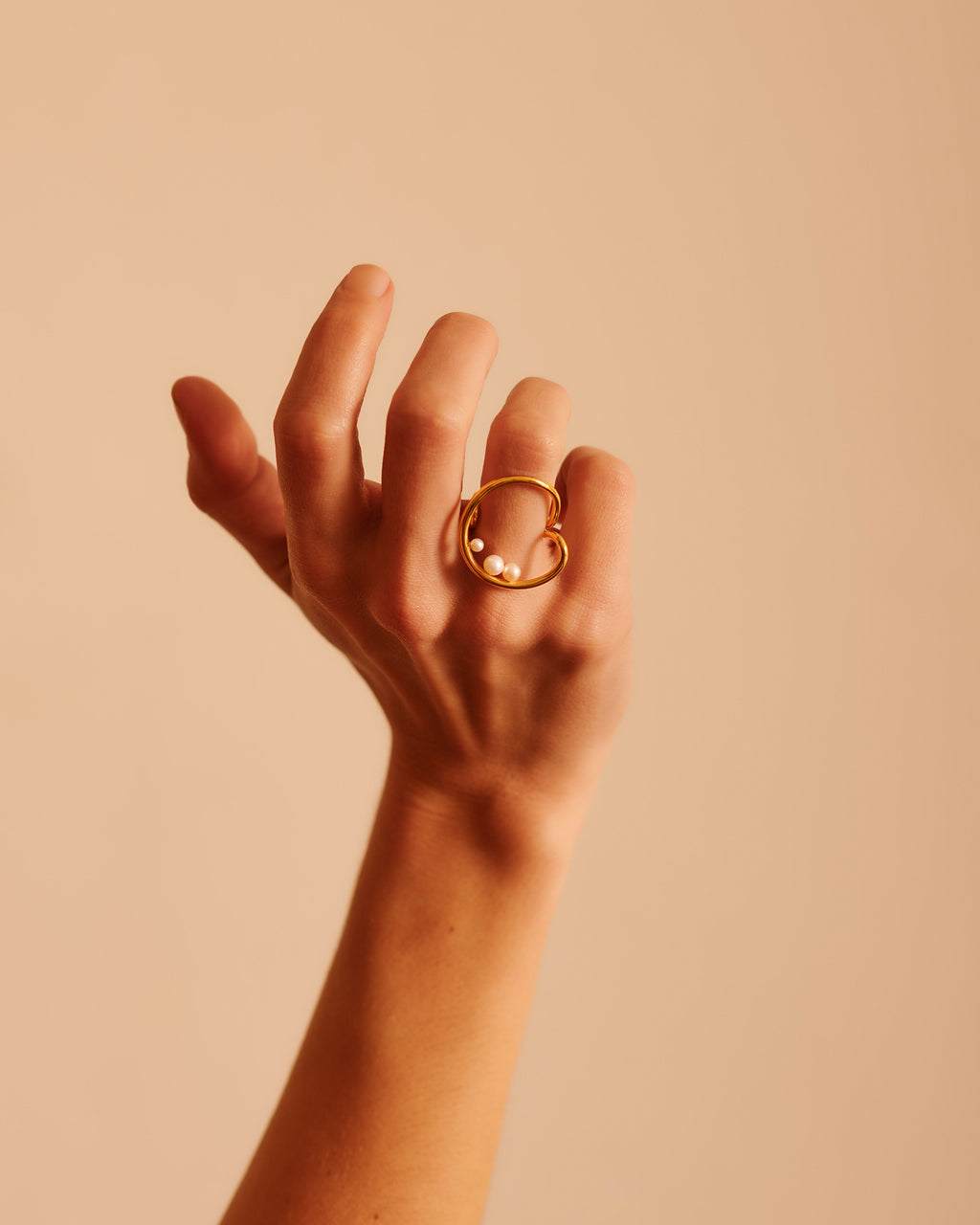 Sarah Vankaster Jewelry, Plitvice bague en vermeil avec perles d'eau douce, fait à la main