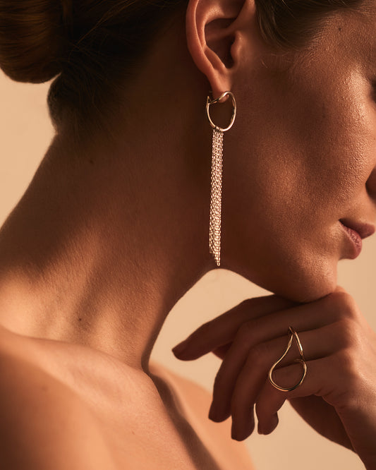 Ring Damona in Silver and Veliki Earrings, Sarah Vankaster Jewelry, worn picture, Collection